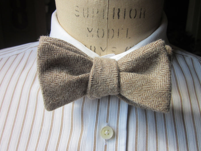 The Cicero Herringbone Bow Tie